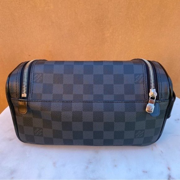 SOLD Louis Vuitton Damier Graphite Toiletry Zipper Pouch - Picture 5 of 15